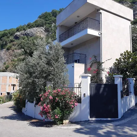 Apartments Villa Simonovic Petrovazzo Esterno foto